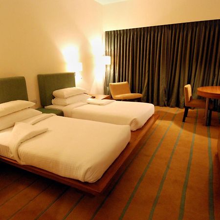 Hotel Parc Estique Pune Exterior foto