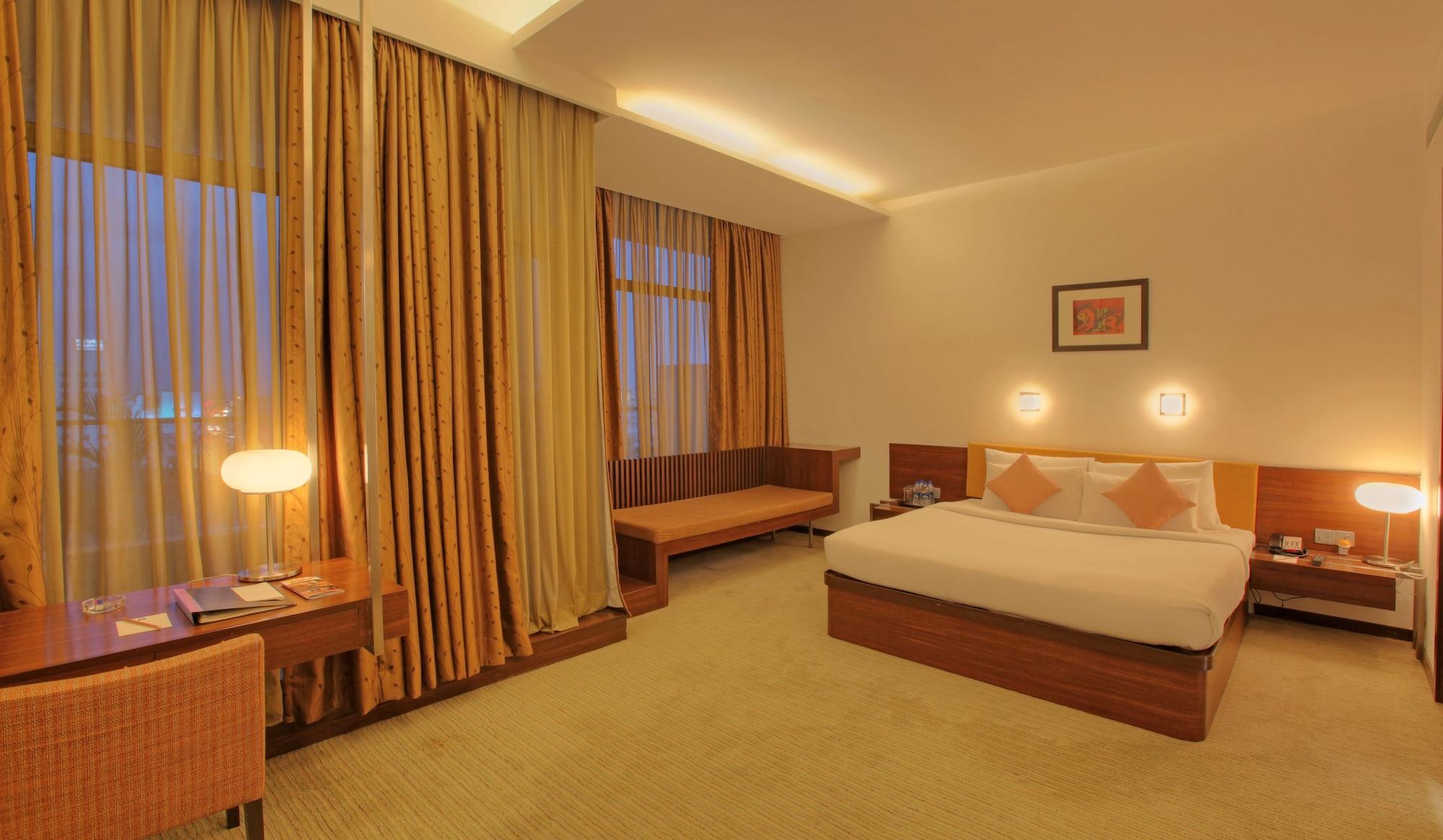 Hotel Parc Estique Pune Exterior foto