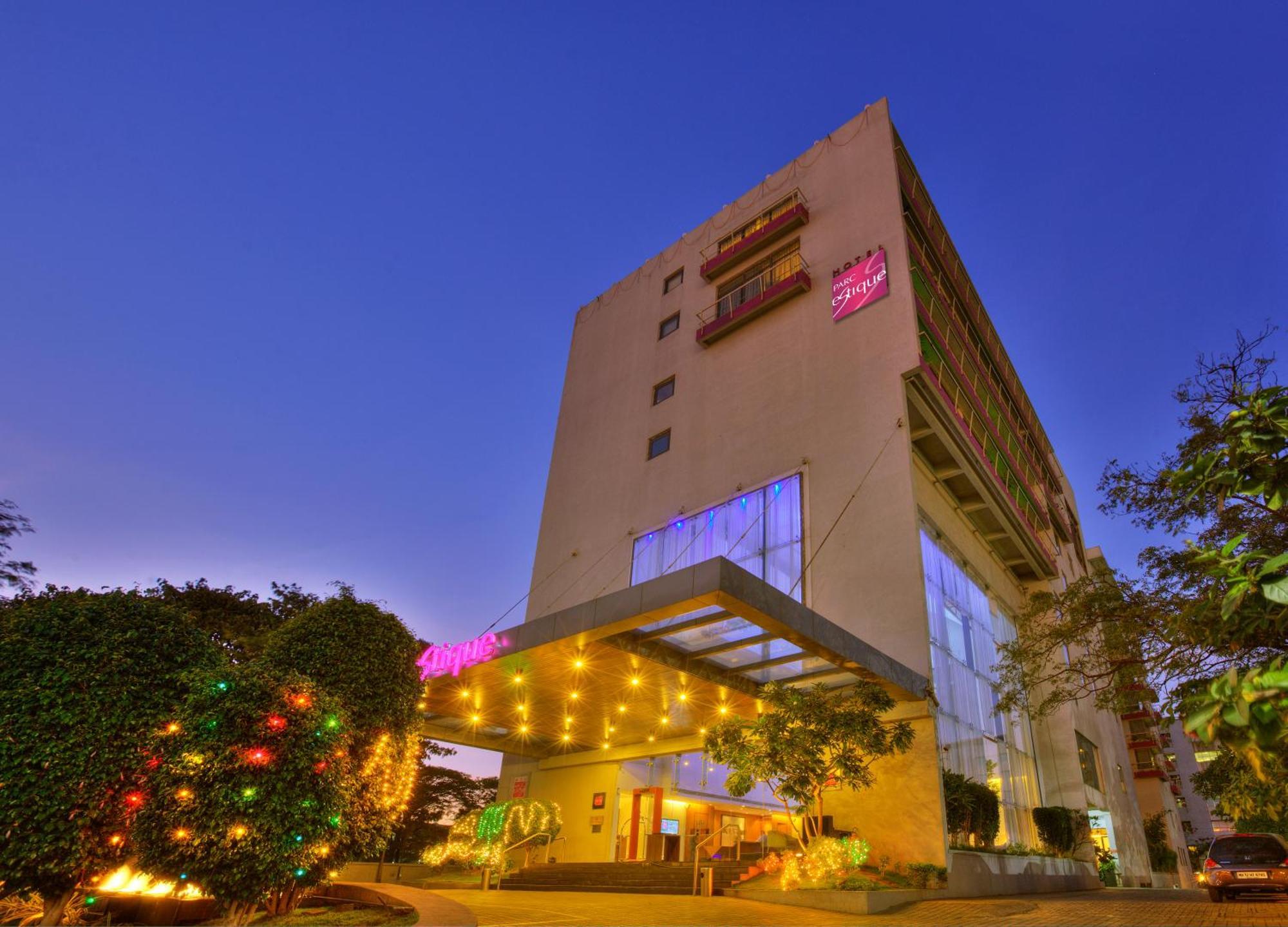 Hotel Parc Estique Pune Exterior foto