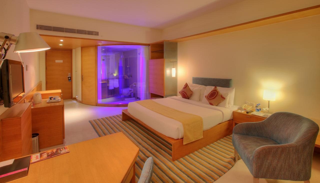 Hotel Parc Estique Pune Exterior foto