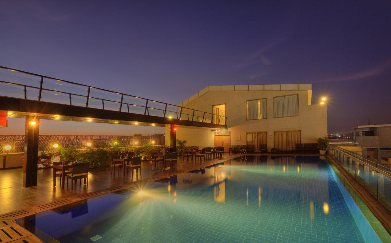Hotel Parc Estique Pune Exterior foto